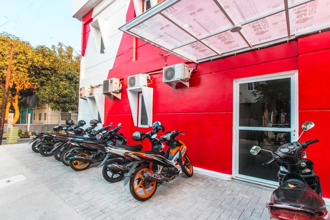 Oyo 907 Wisma Cakung Yakarta Exterior foto